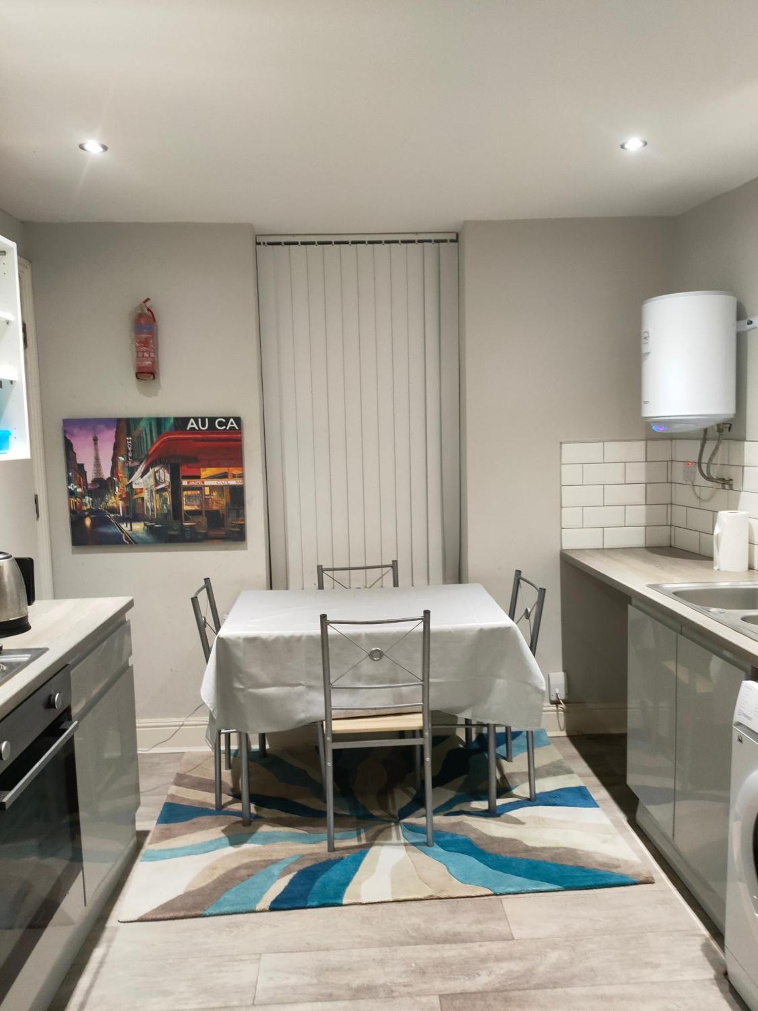 Beautiful Double Bedroom Liverpool Buitenkant foto