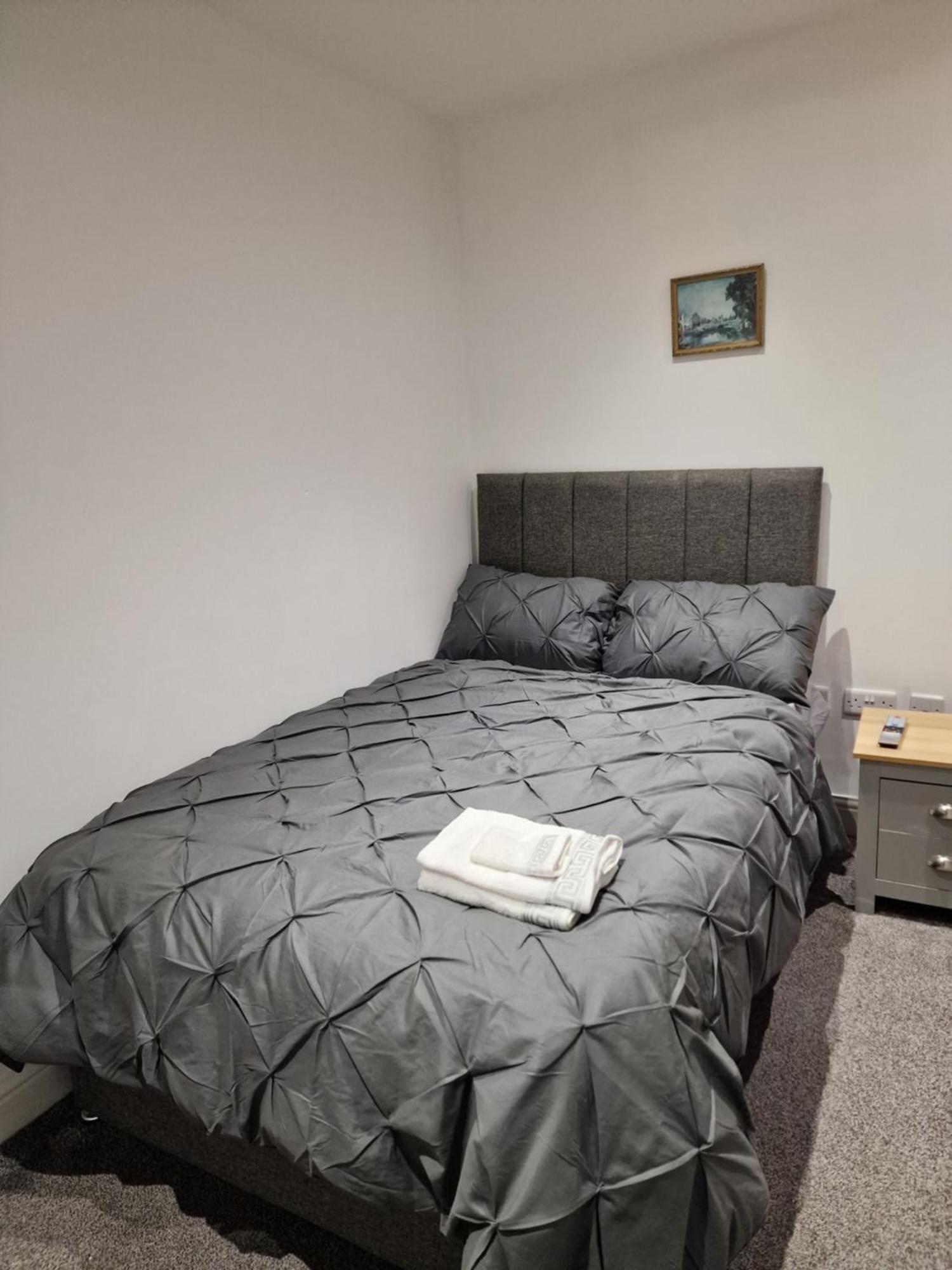 Beautiful Double Bedroom Liverpool Buitenkant foto